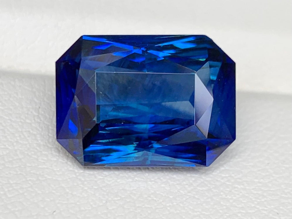 Royal Blue sapphire 10.90 Carats , Natural Blue, Blue sapphire for Engagement ring,  Ceylon Blue Sapphire , Blue Sapphire Loose Gemstones - CeylonFineGemsCo