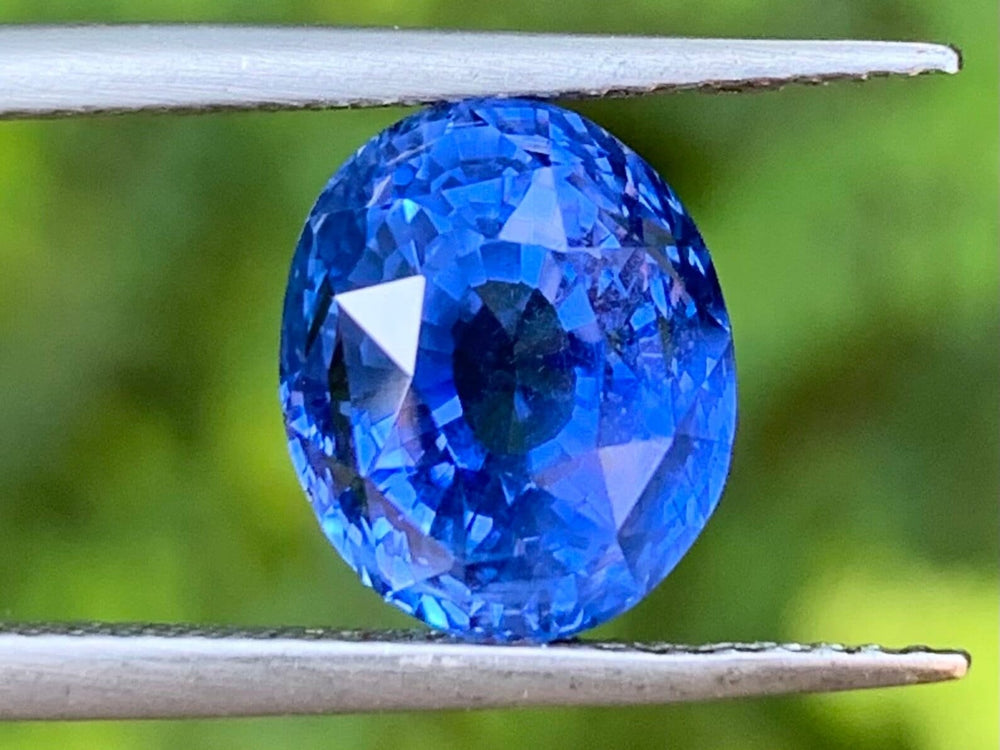 Blue sapphire 5.66 Cts, Natural Cornflower Blue Sapphire, Blue sapphire for Engagement ring, Ceylon Blue Sapphire, Oval Blue Sapphire Gift - CeylonFineGemsCo