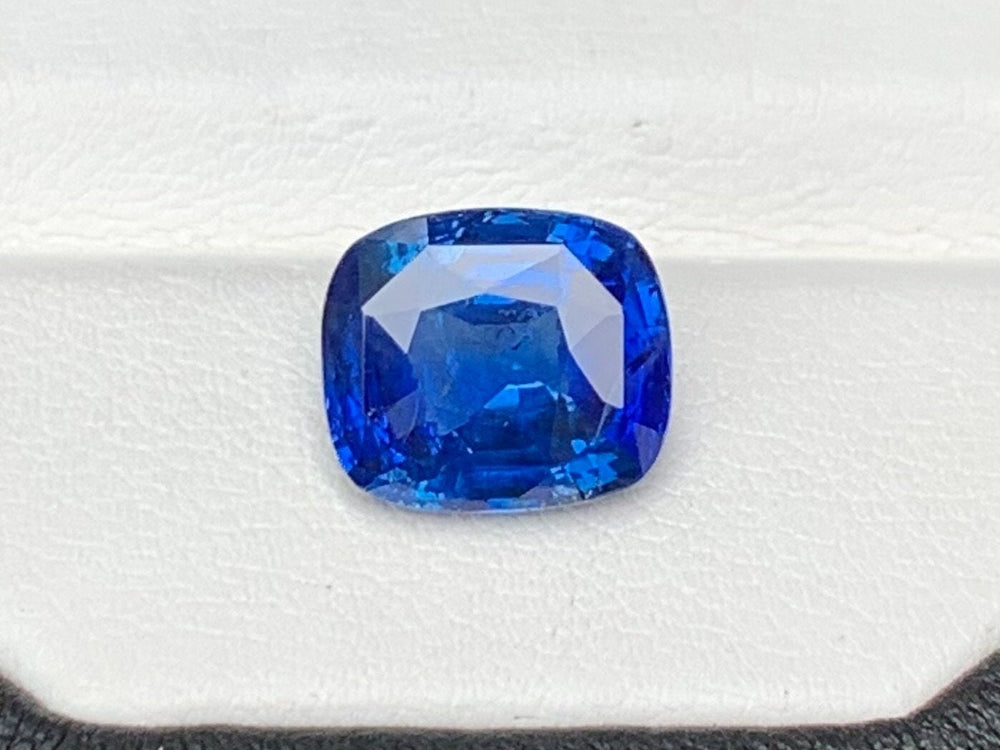 Blue sapphire 5.40 Cts, Natural Cornflower Blue Sapphire, Blue sapphire for Engagement ring, Ceylon Blue Sapphire, Cushion Sapphire for Gift - CeylonFineGemsCo
